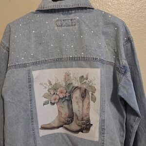 Maurices Light Blue Jean Jacket with COUNTRY GIRL Floral Boot Design